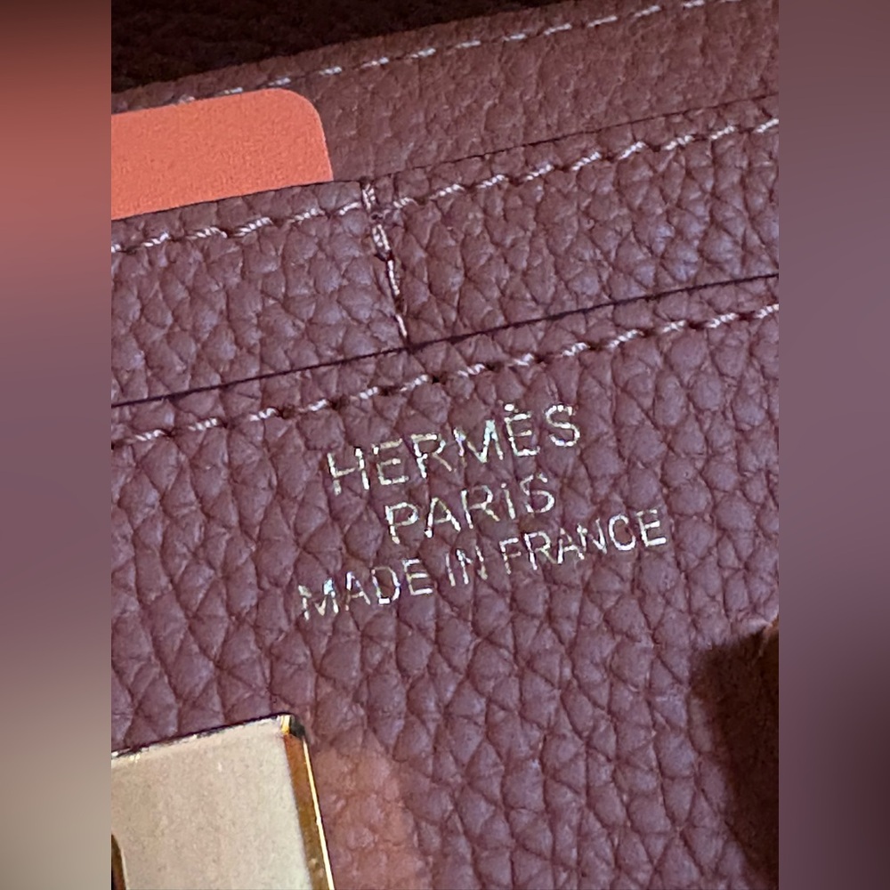 Constance Compact Wallet in Brown with Gold H Closure - Picture 2 of 4
